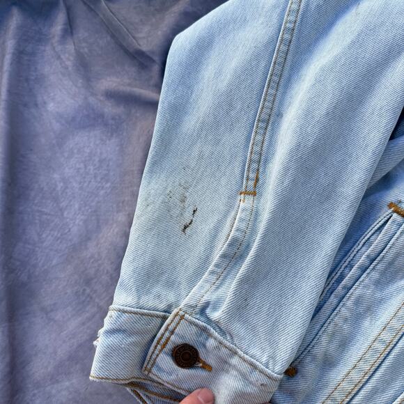 Men's Vintage 80's Levi's Light Wash Blue Jean Denim Trucker Jacket Sz Large USA - Picture 8 of 13